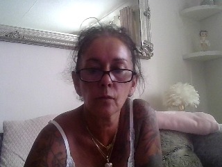 xBustyBrandy profile