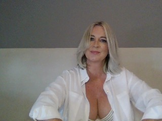 HotMilfHanna