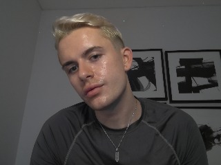 Blondeplayboi profile