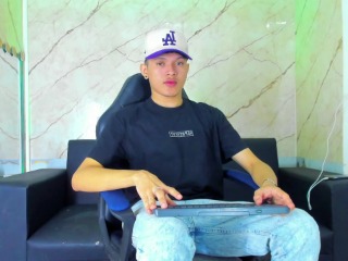 adonisonasis profile