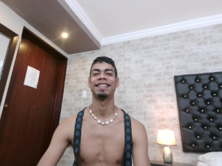 Latin_bigcrazy profile