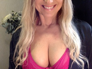 Sweet_Salty_Milf profile