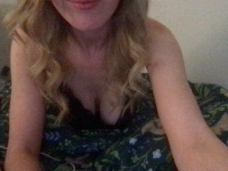 PoppyColeX profile