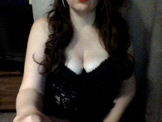 Nina_NextDoor profile