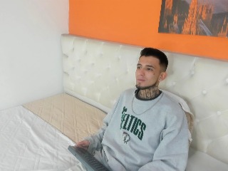 Dereckk18 profile