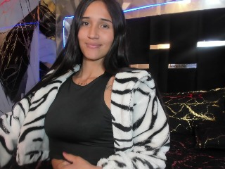 Ariana_Debose profile