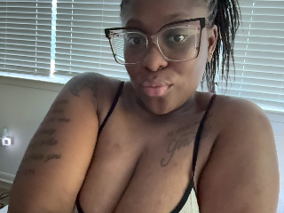 Toying_with_Toya profile