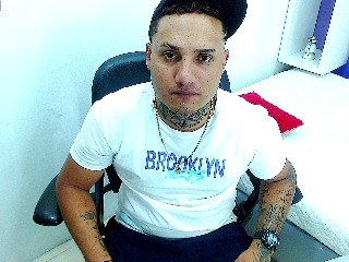 x_carlosx_x profile