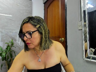 AgathaPleasuree
