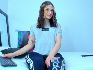 Andrea_cherryy profile