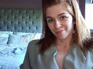 Housewife_kirst Porn Model Profile Image