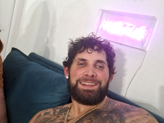 TimothyPLAYS100 profile