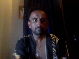 Mr_Bg_c69k