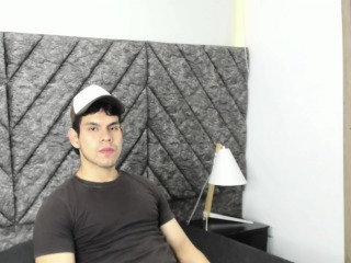 Derek_Voss live cam