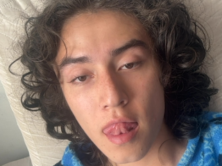 ElieCherry live cam