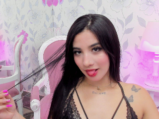 LauraaDoll live cam