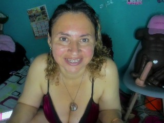 sheryboobs live cam