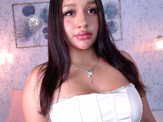 SamanthaRoyal live